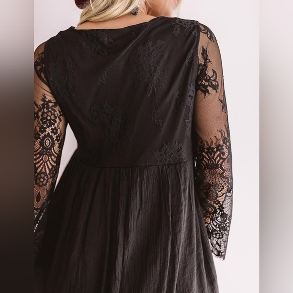 Lace Babydoll Dress In Black - Picture 2 of 10